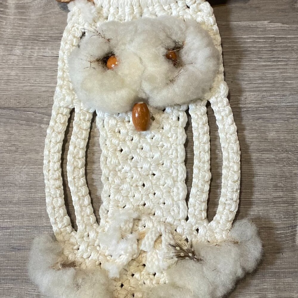 Vintage Handcrafted Macrame Owl Wall Hanging Driftwood Art 70s Boho - Picture 3 of 6
